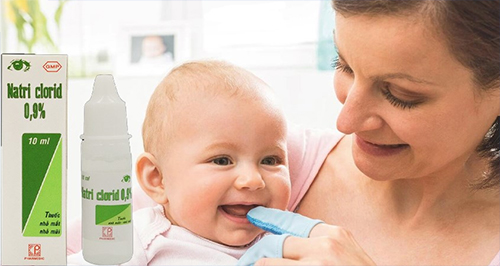 Một số phương pháp rơ lưỡi tại nhà an toàn và hiệu quả cho bé